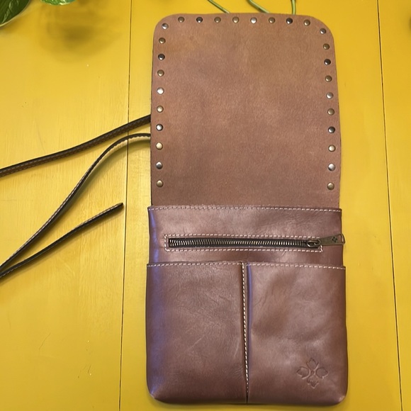 Patricia Nash Brown Saddle Bag - Picture 4 of 6